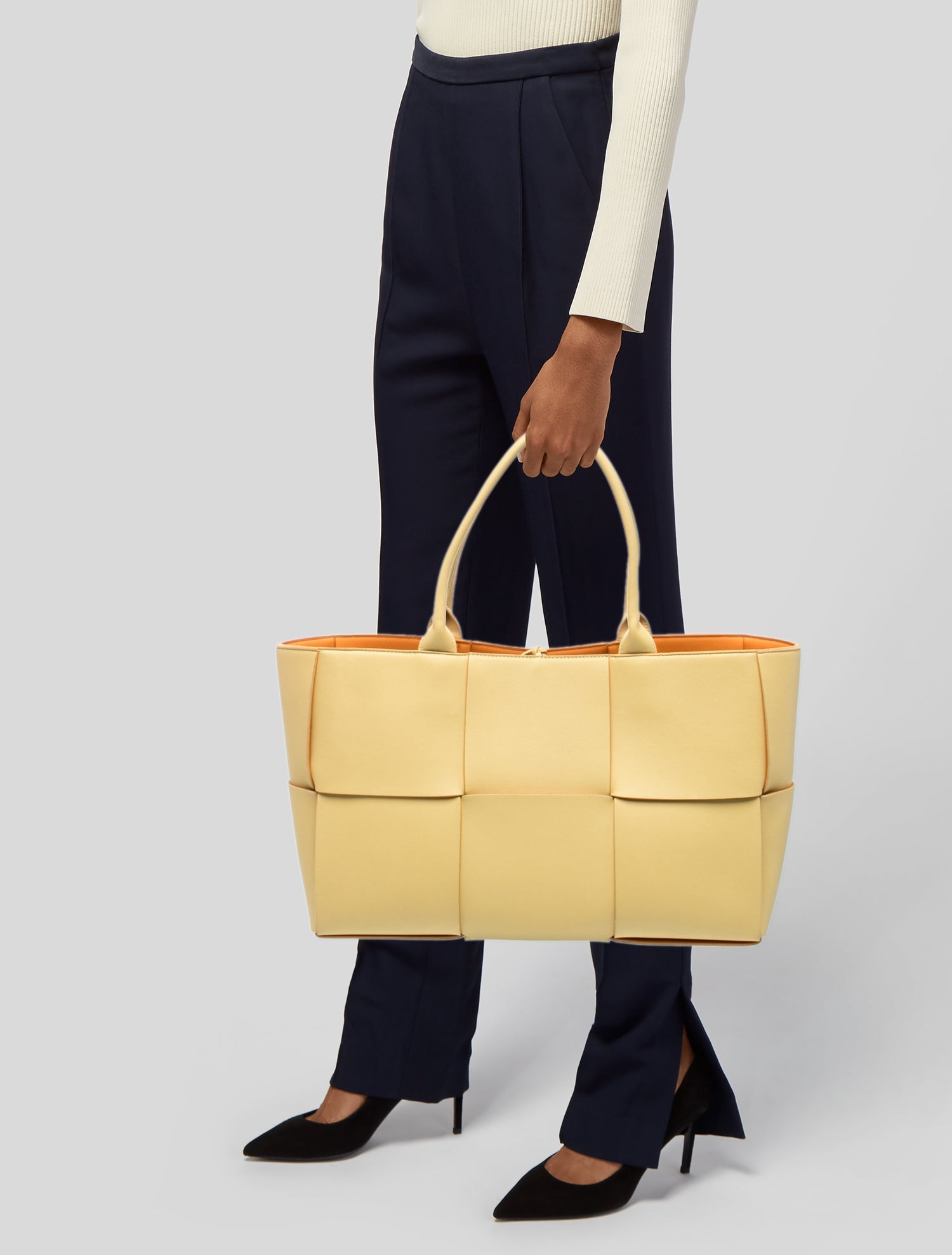 Bottega Veneta Intrecciato Arco