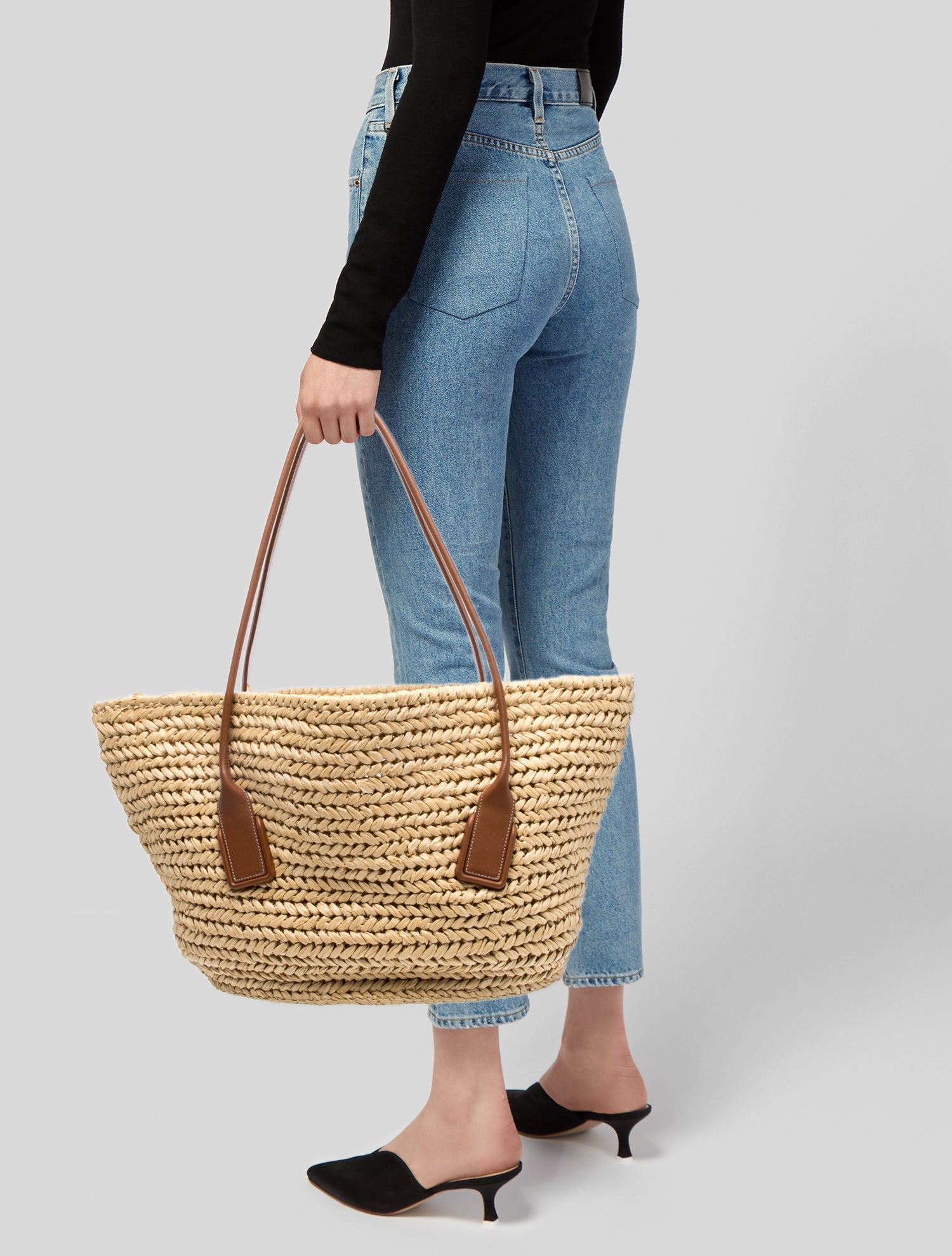 Bottega Veneta Raffia Arco Medium