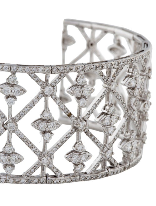 Bracelet 18K 3.40ctw Diamond Lattice Cuff