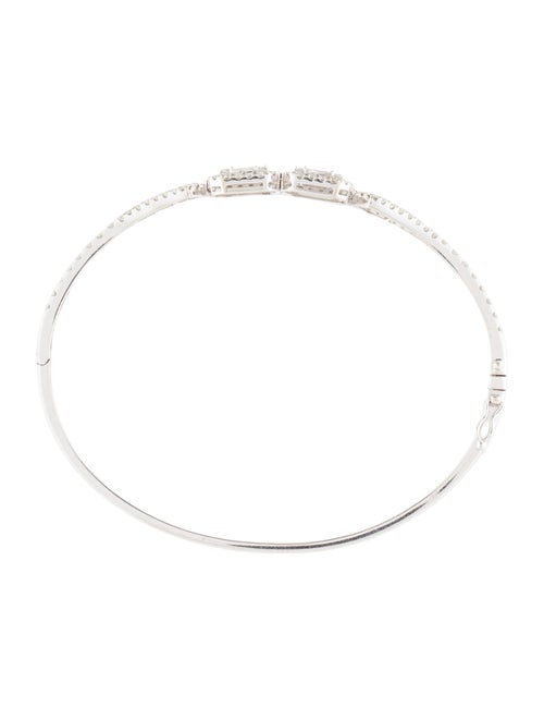 Bracelet 18K 1.97ctw Diamond Bangle Bracelet