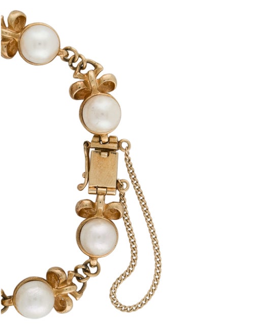 Bracelet 18K Pearl Station Bracelet