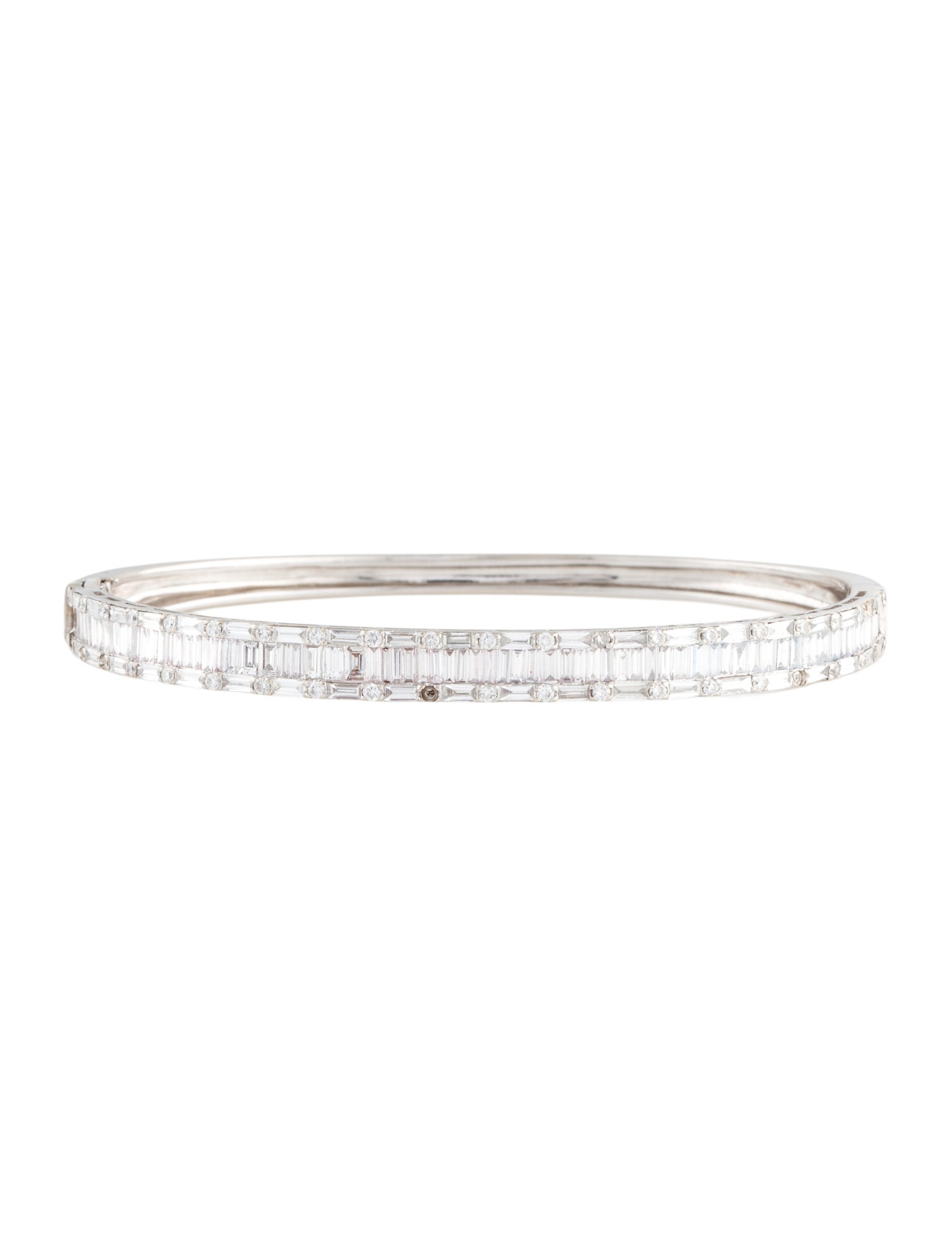 Bracelet 18K 2.96ctw Diamond Bangle