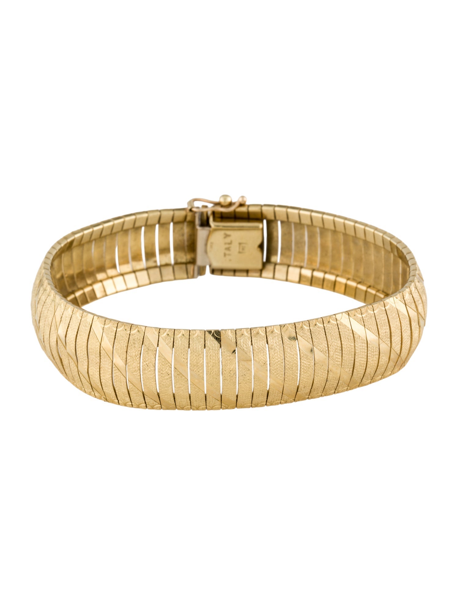 Bracelet 10K Textured & Striped Omega Link Bracelet