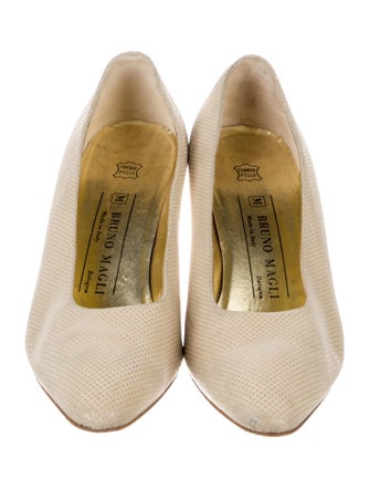 Bruno Magli Pumps