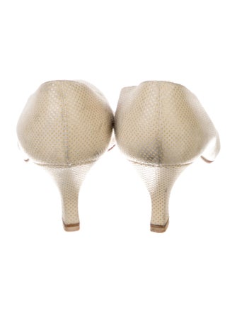 Bruno Magli Pumps