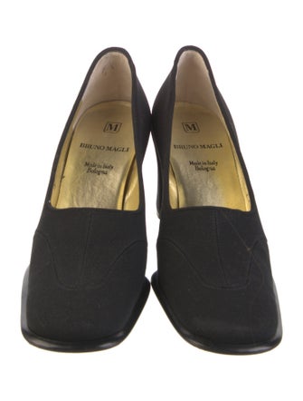 Bruno Magli Pumps