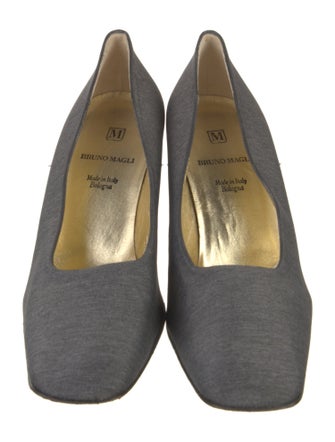 Bruno Magli Pumps