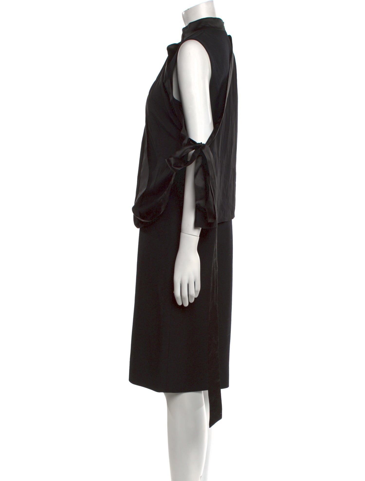 Brioni Virgin Wool Knee-Length Dress