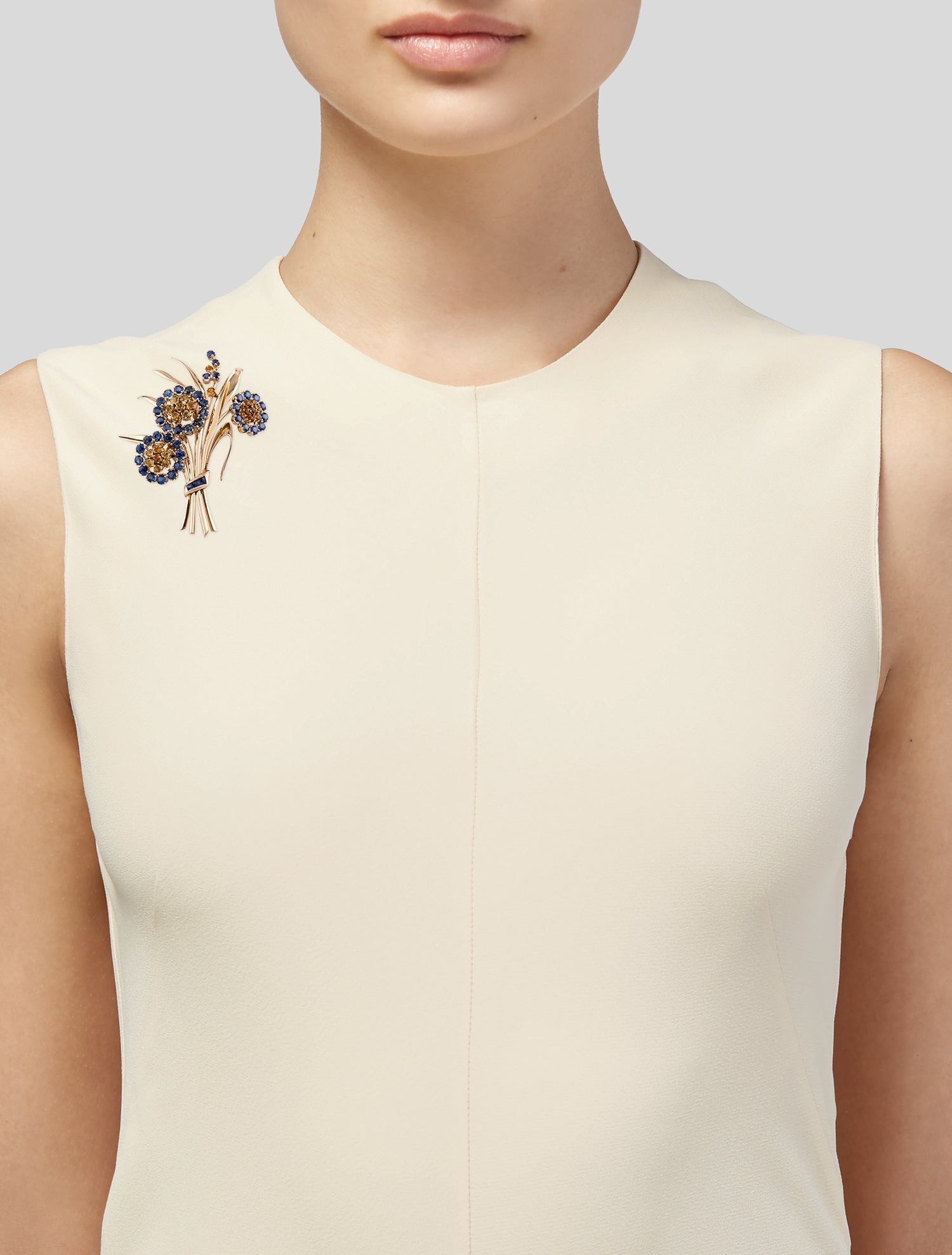 Brooch 18K 4.67ctw Sapphire & Citrine Flower Dress Clip Brooch
