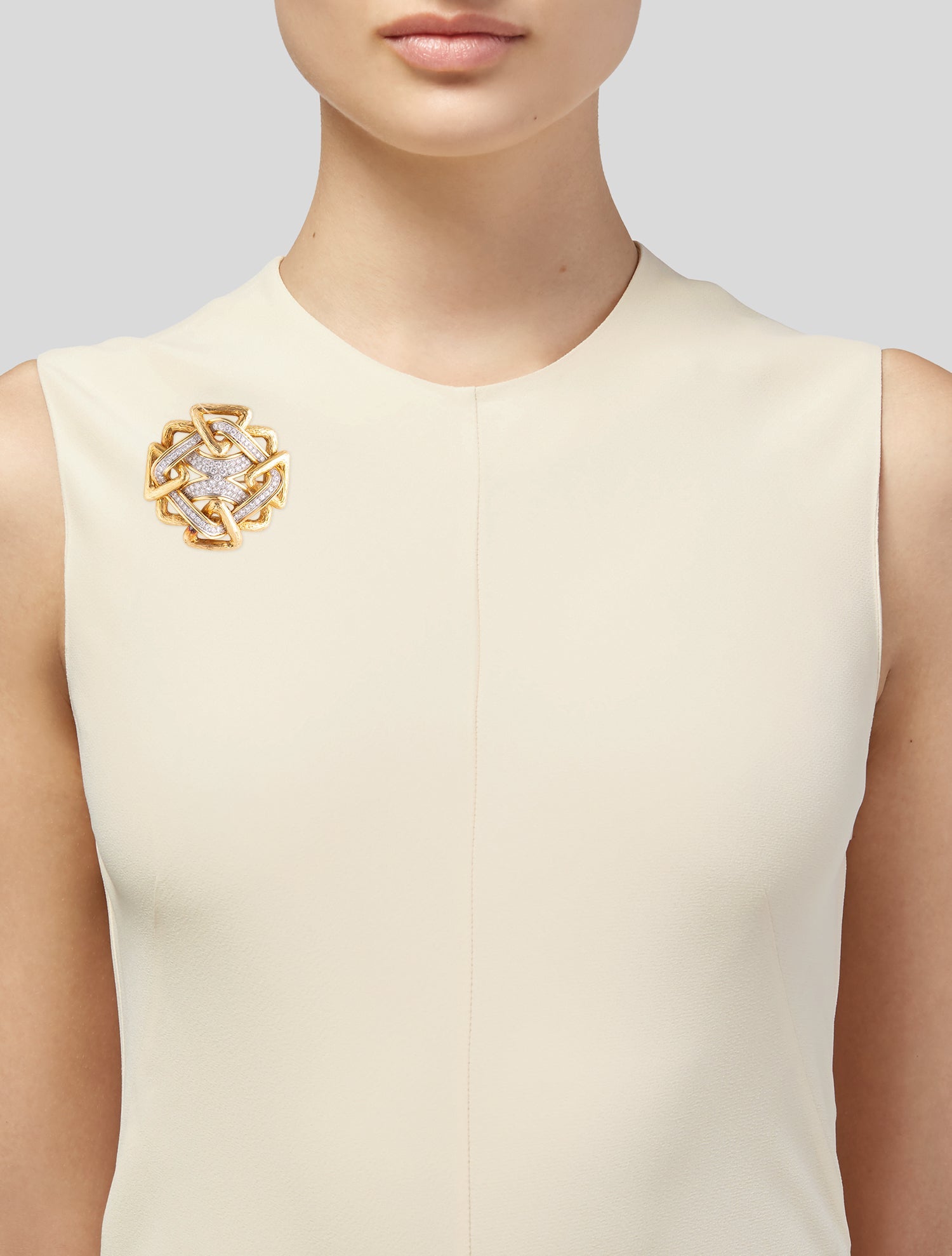 Brooch Vintage 18K 3.27ctw Diamond Pin