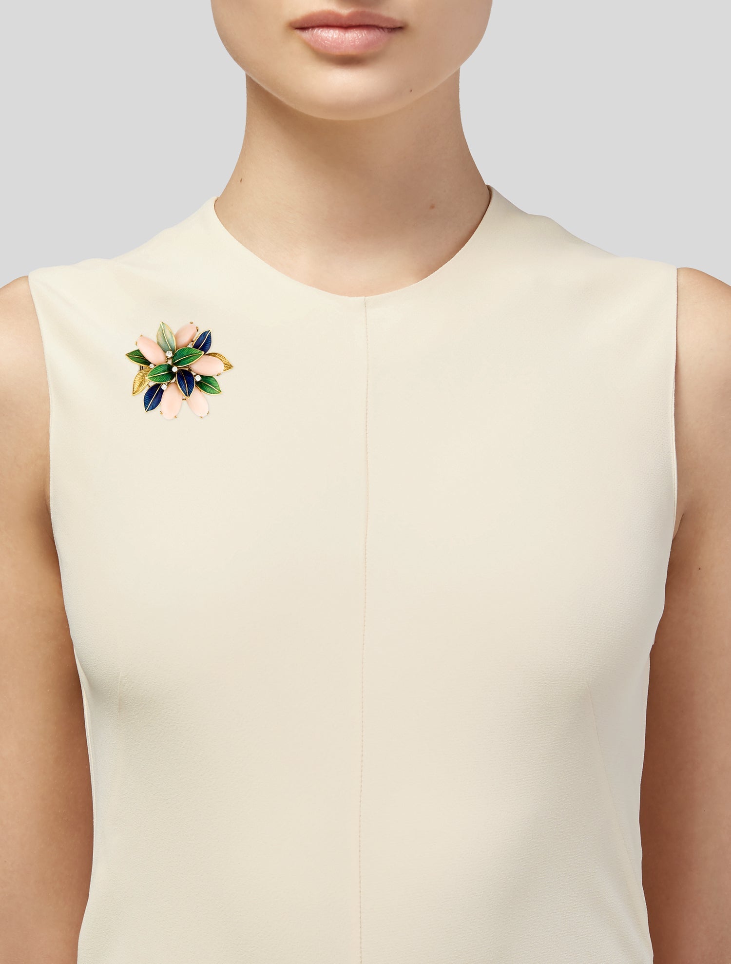 Brooch 18K Coral,Enamel & Diamond