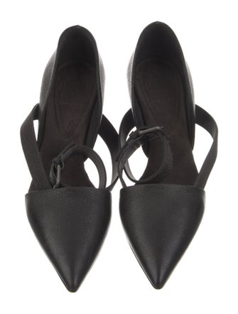 Brunello Cucinelli Leather Beaded Accents D'Orsay Pumps
