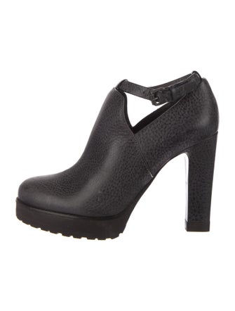 Brunello Cucinelli Leather Pumps