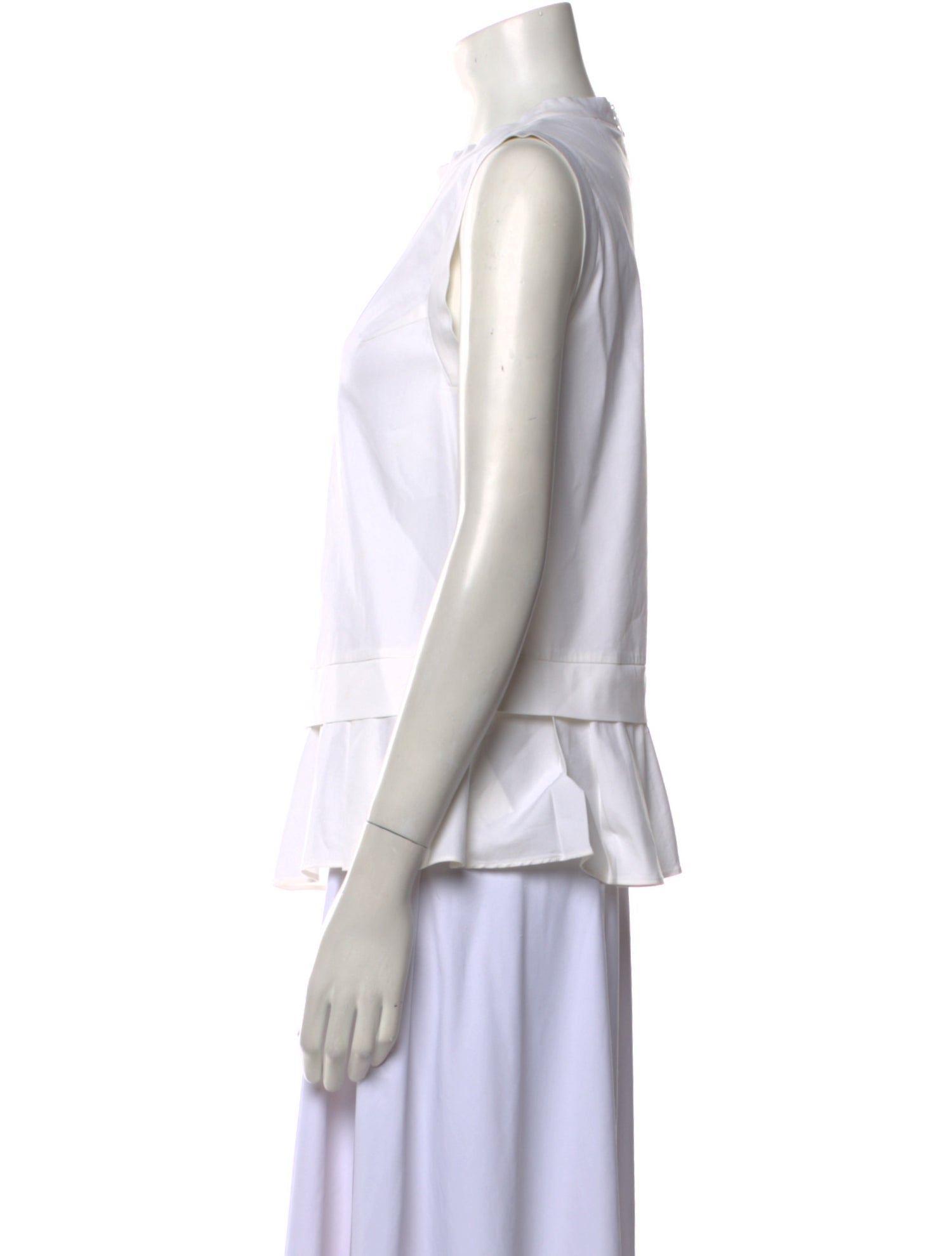 Brunello Cucinelli Crew Neck Sleeveless Top