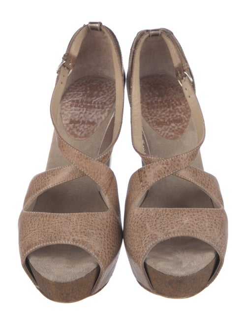 Brunello Cucinelli Leather T-Strap Pumps