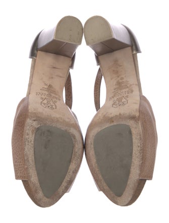 Brunello Cucinelli Leather T-Strap Pumps