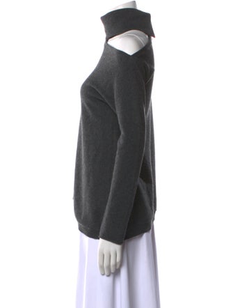 Brunello Cucinelli Cashmere Turtleneck Sweater