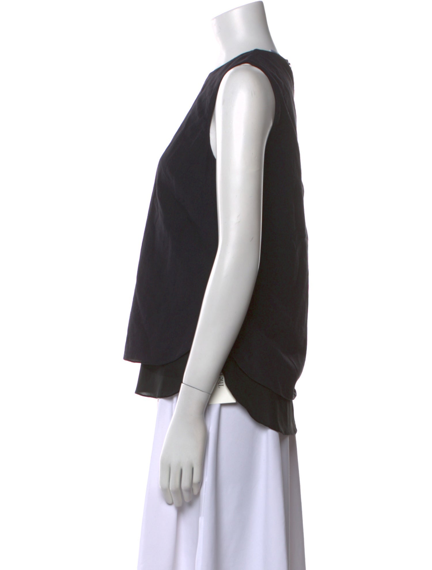 Brunello Cucinelli Crew Neck Sleeveless Top