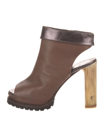 Brunello Cucinelli Leather Slingback Pumps