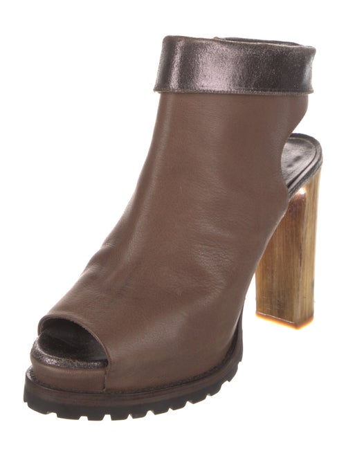 Brunello Cucinelli Leather Slingback Pumps