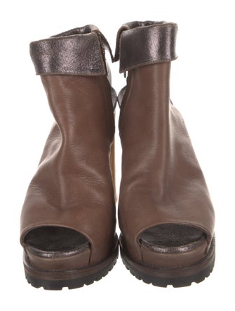 Brunello Cucinelli Leather Slingback Pumps