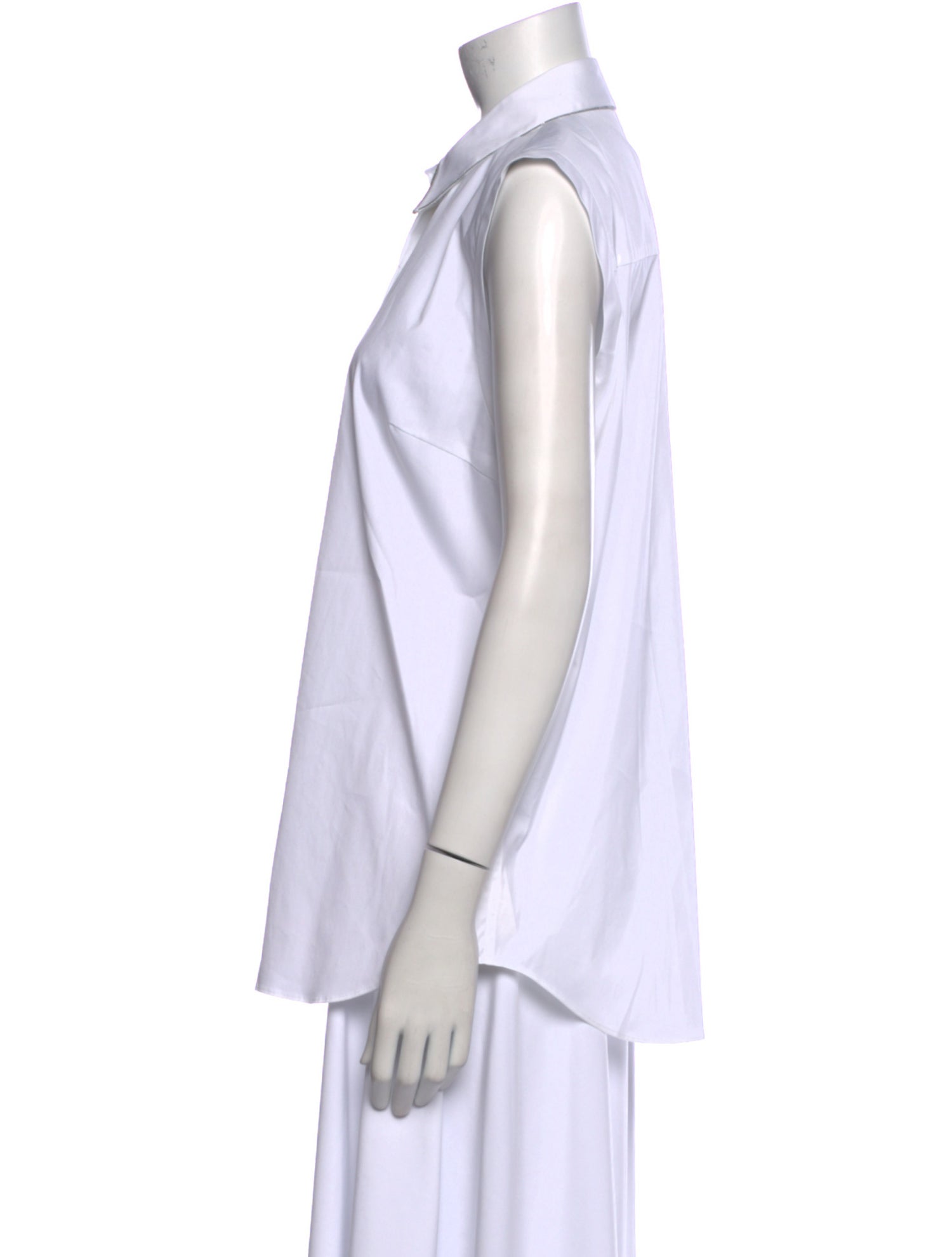 Brunello Cucinelli Sleeveless Button-Up Top