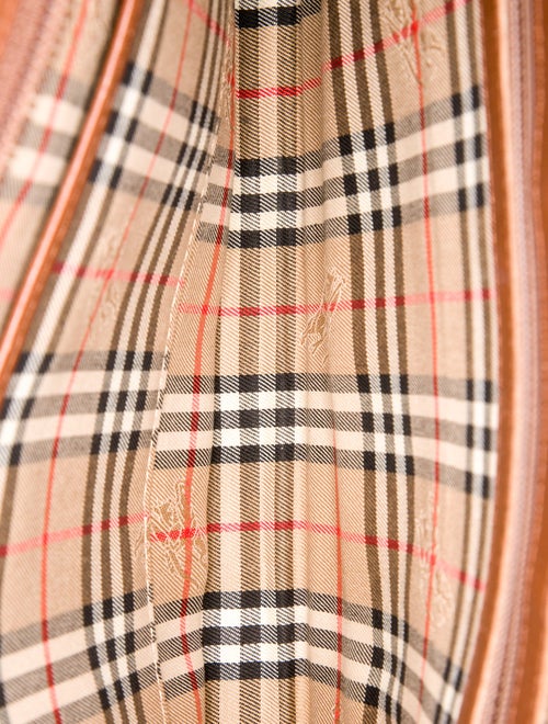 Burberry's Leather Portfolio