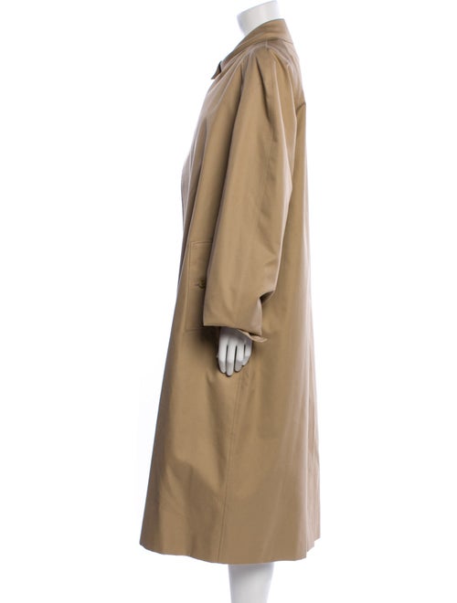 Burberry's Coat