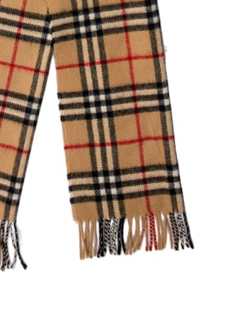 Burberry's Wool House Check Pattern Scarf
