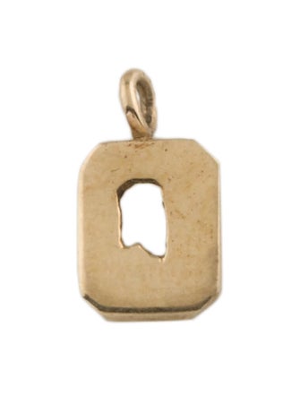 Bianca Pratt 14K Small 'Q' Charm