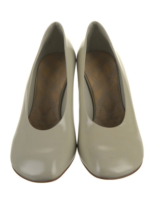 Burberry Leather Pumps