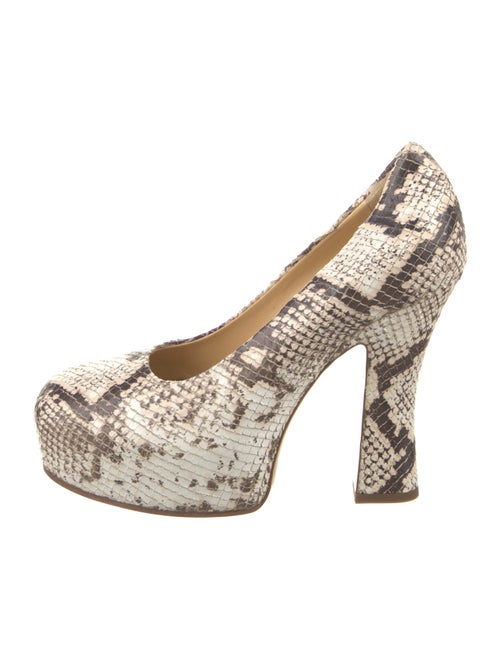 Burberry Prorsum Embossed Leather Animal Print Pumps