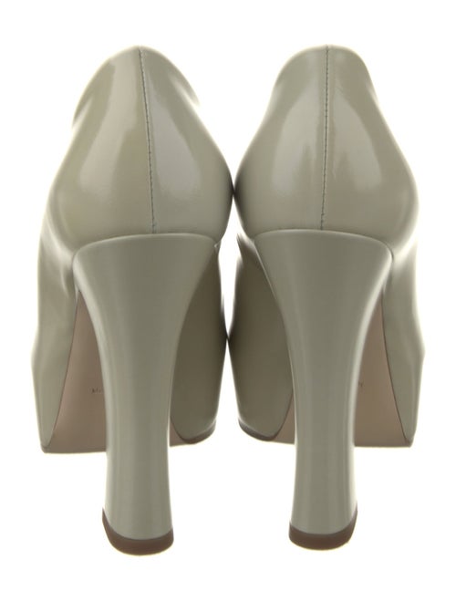 Burberry Leather Pumps