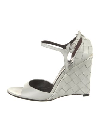 Burberry Prorsum Leather Braided Accents Sandals