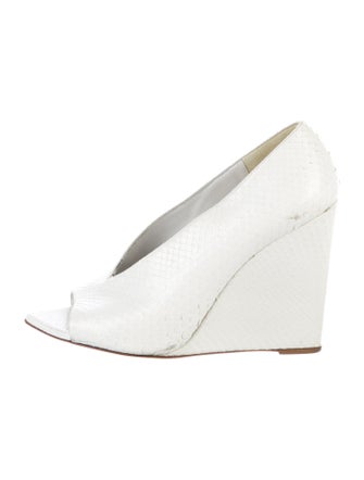 Burberry Prorsum Snakeskin Pumps