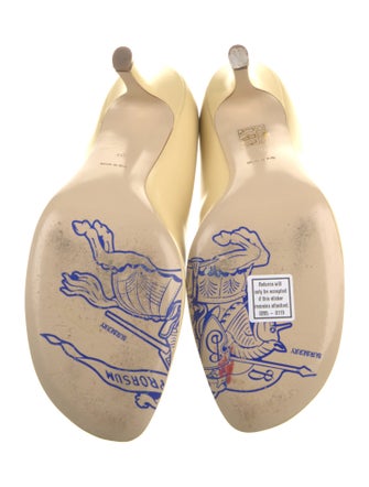 Burberry Prorsum Patent Leather Pumps