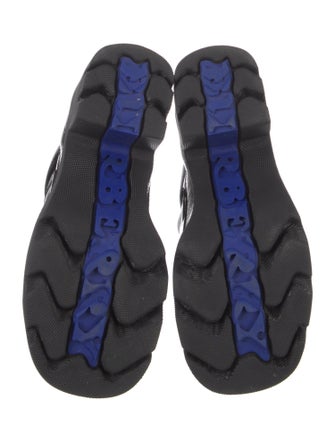 Burberry Prorsum Patent Leather Pumps