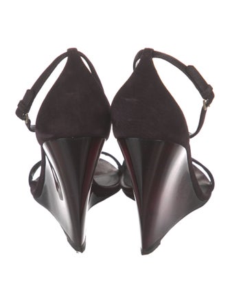 Burberry Prorsum Suede T-Strap Sandals