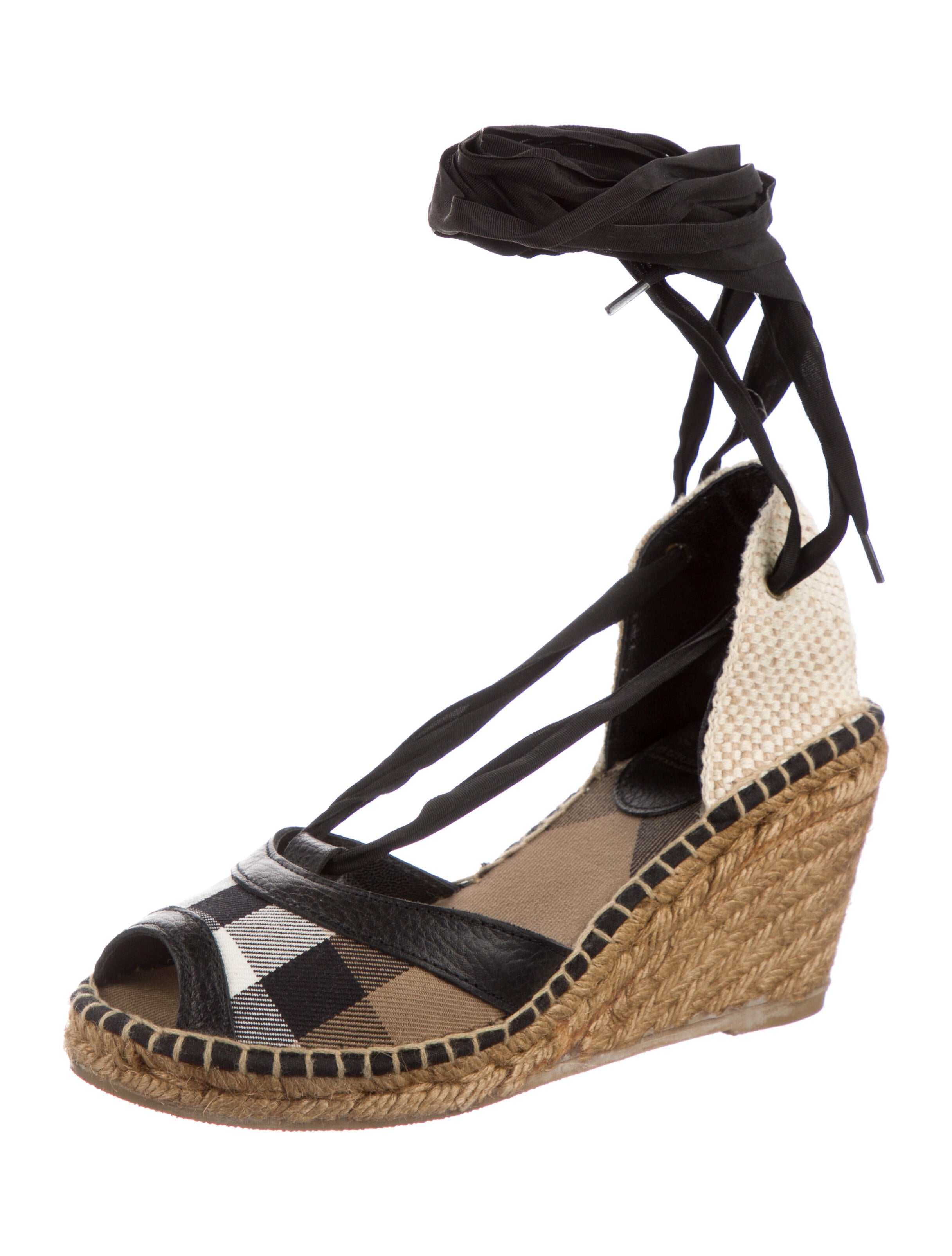 Burberry Patent Leather Tassel Crossbody Bag - Pink Crossbody Bags,  Handbags - BUR182952 | The RealReal