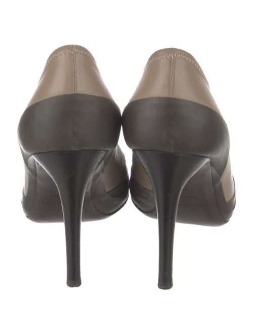 Burberry Leather Colorblock Pattern Pumps