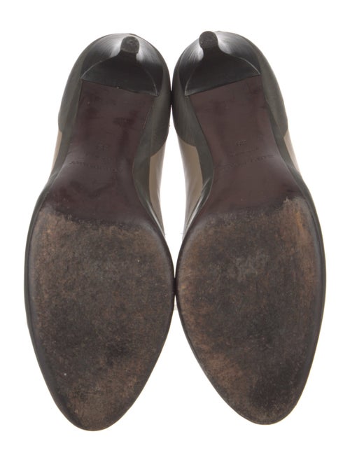 Burberry Leather Colorblock Pattern Pumps