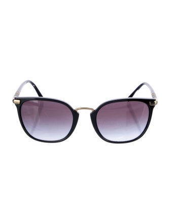 Burberry House Check Pattern Wayfarer Sunglasses