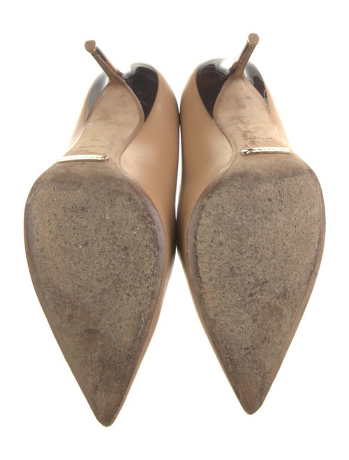 Burberry Leather Pumps
