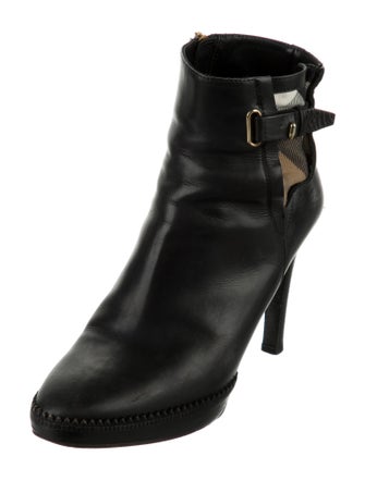 Burberry Nova Check Pattern Leather Boots