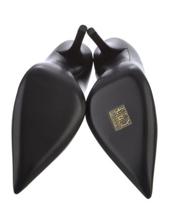 Burberry Leather Pumps