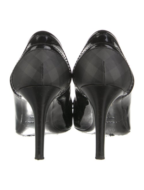 Burberry Smoked Check Pattern Patent Leather Pumps