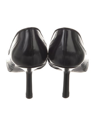 Burberry Exploded Check Pattern Patent Leather Pumps