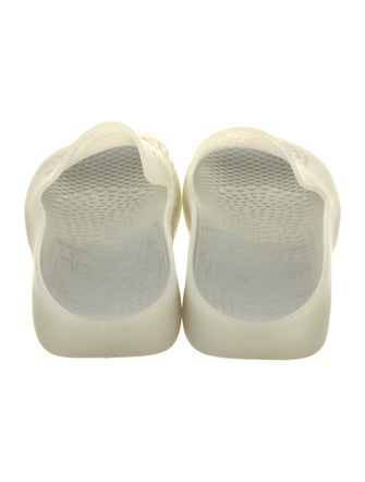 Burberry Rubber Slides