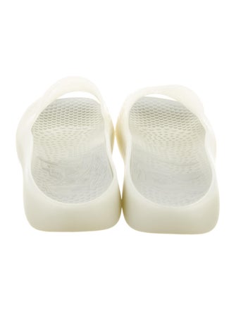 Burberry Rubber Slides