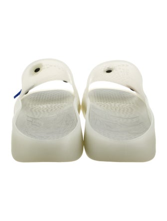 Burberry Rubber Slides